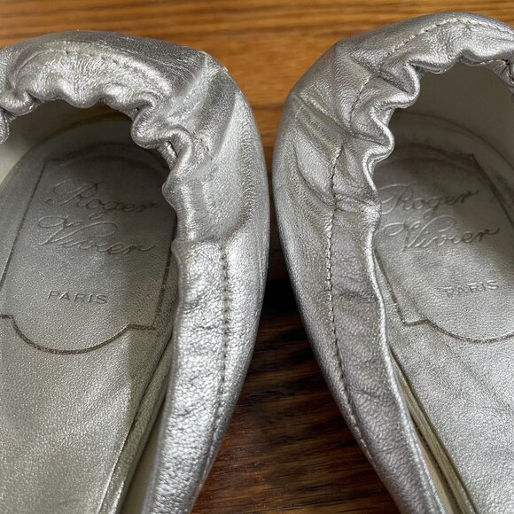 Roger Vivier Silver Leather Ballerina D'orsay with Buckle, EU 40 - Picture 9 of 16